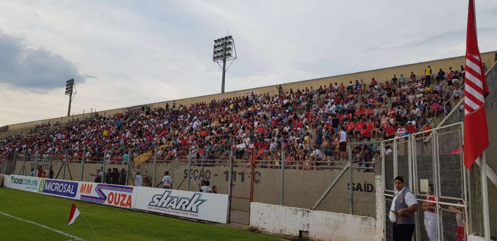 A partida desse sábado contou com o Projeto Futebol Sustentável e levou milhares de torcedores a Arena Capivari