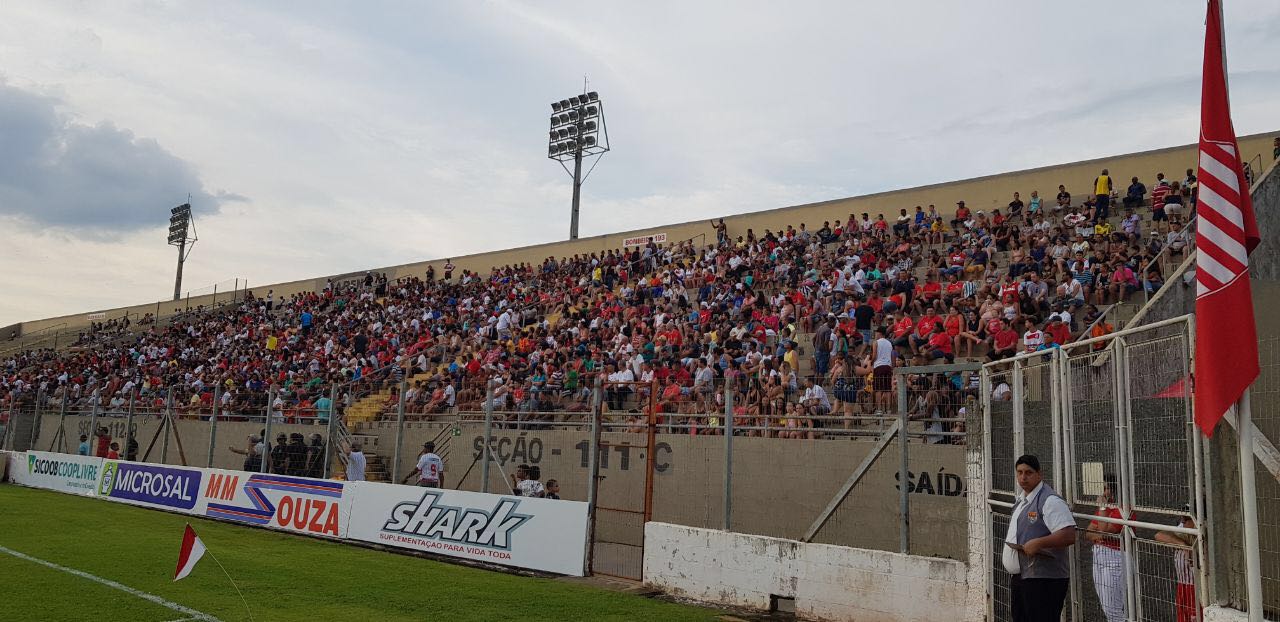 Capivariano 1 x 3 Atibaia – Com 2º tempo avassalador, Falcão abre vantagem na semi