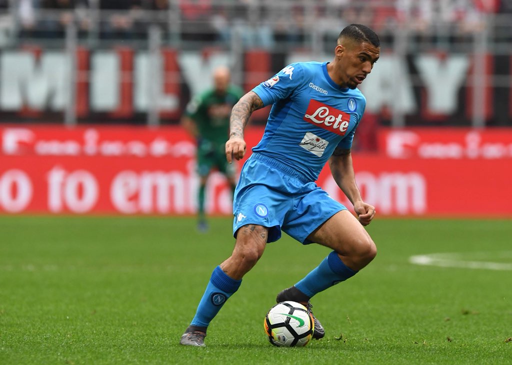 ITALIANO: Napoli só empata com o Milan e pode ver Juventus disparar na ponta