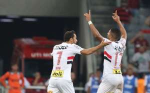 São Paulo estreia 'estilo uruguaio' no Morumbi contra o Paraná