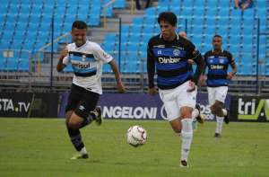 Série D: Tubarão apresenta elenco e uniforme em amistoso contra Grêmio B