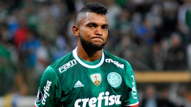 Com lesão no joelho, Borja pode desfalcar Palmeiras com Internacional