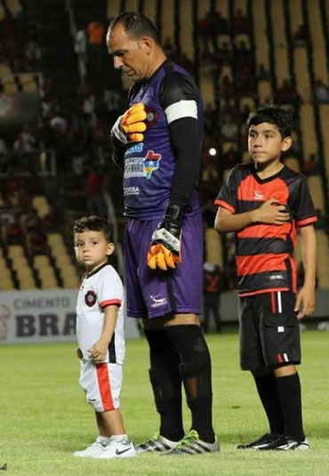 Melhor jogador do Maranhense, Rodrigo Ramos comemora mais um prêmio na carreira