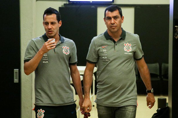 Andrés diz que Flamengo tentou tirar Carille e Rodriguinho do Corinthians