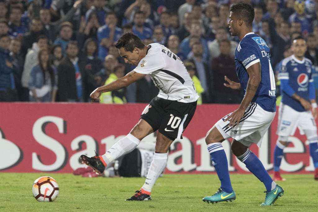 Corinthians tem confronto direto pelas primeiras colocações contra o Independiente, na Argentina