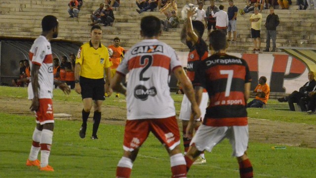 COPA DO NORDESTE: Em noite de empates, Campinense sai na frente