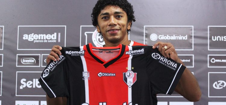 Série C: Joinville apresenta Misael e acerta com lateral ex-Palmeiras