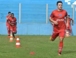 Paysandu x Londrina - Luta para manter os 100% de aproveitamento