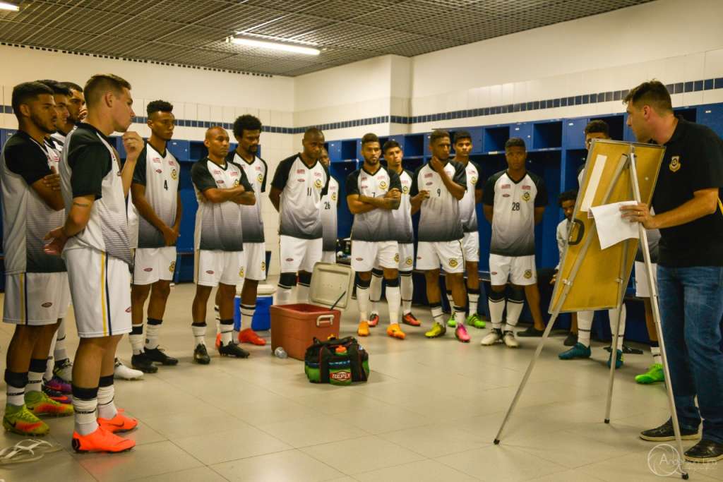 Após grande campanha com o São Bernardo na A2, Wilson Junior foca em curso de gestão