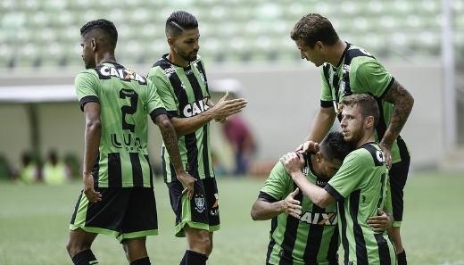 Confiante, América-MG encara o Flamengo e pode estrear o volante Leandro Donizete