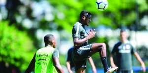 Após outra eliminação, Inter joga contra o Palmeiras para começar a salvar o ano