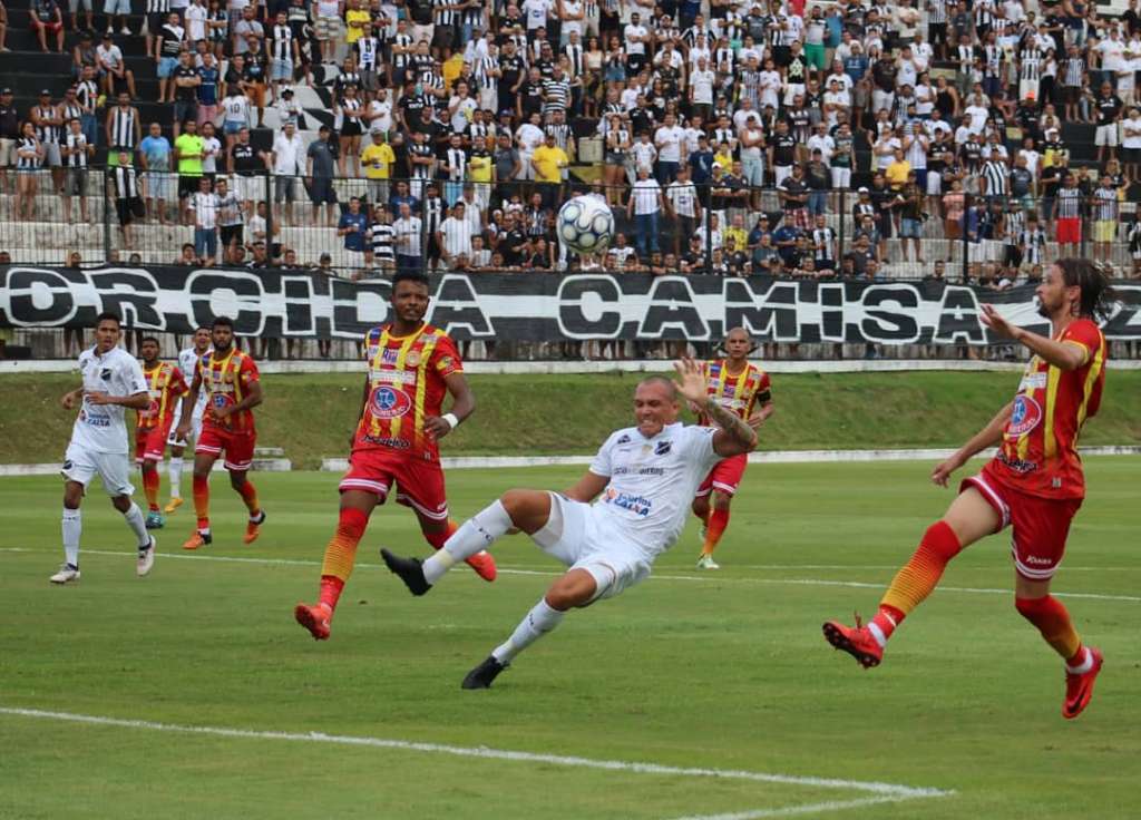 ABC sofreu, mas conseguiu vencer a Juazeirense. (Foto: Andrei Torres / ABC FC)