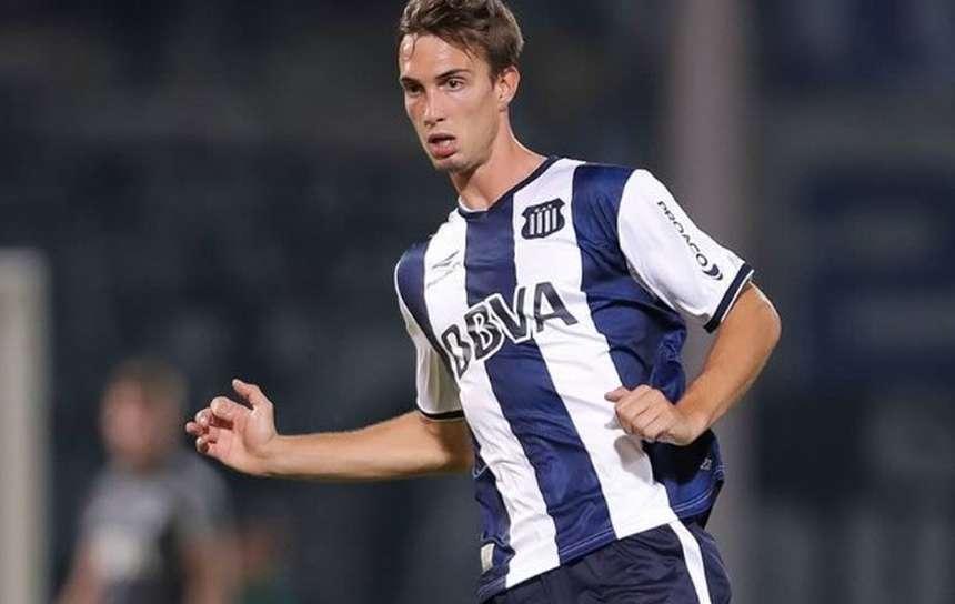 Diretor do Alético-MG, Alexandre Gallo vai à Argentina atrás de Juan Komar, jovem zagueiro do Talleres