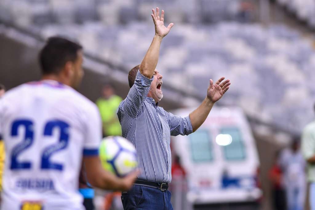 Mano Menezes começa a balançar no Cruzeiro - Washington Alves/Light Press
