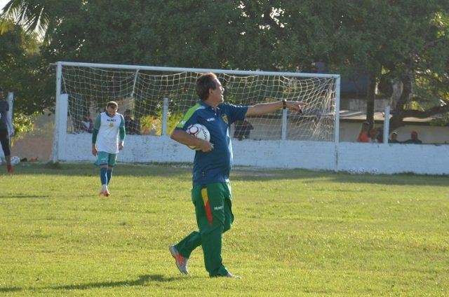 Francisco Diá poderá mexer no Sampaio Corrêa para decisão desta quarta-feira