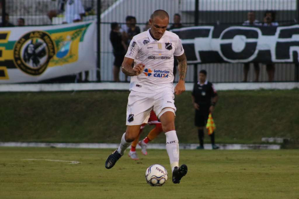 Leandrão marcou o gol da vitória do ABC. (Foto: Andrei Torres / ABC FC)