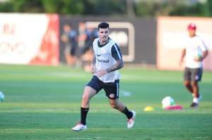 Reapresentação do Internacional é marcada por protesto da torcida