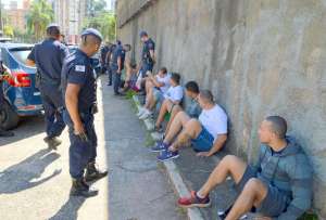 Polícia prende nove após briga entre torcedores de Ponte Preta e Guarani