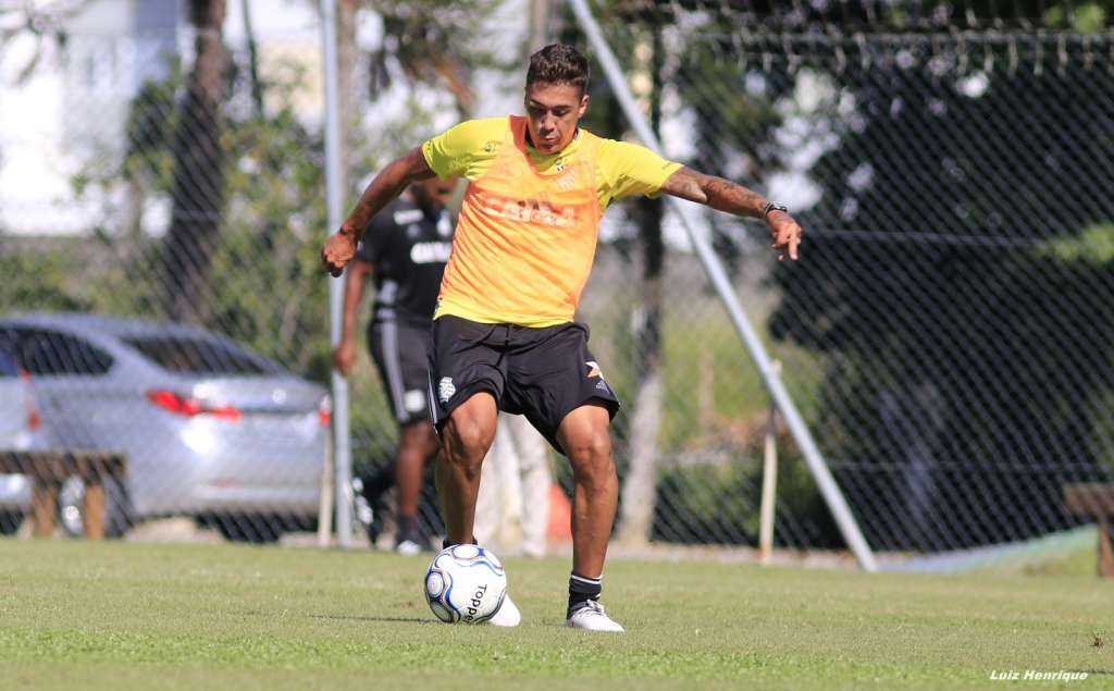 O atacante Romarinho renovou seu contrato com o Figueirense até o fim do ano (Foto: Luiz Henrique/Figueirense)