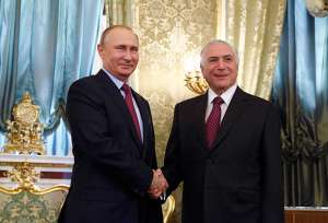 Vladimir Putin convida Michel Temer para a festa de abertura da Copa do Mundo