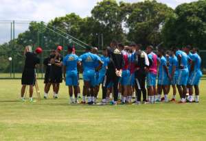 Sport viaja com desfalques na estreia do técnico Claudinei Oliveira