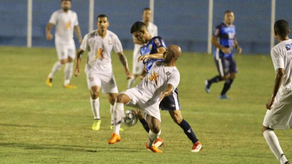 Aparecidense bate Ceilândia e segue invicto