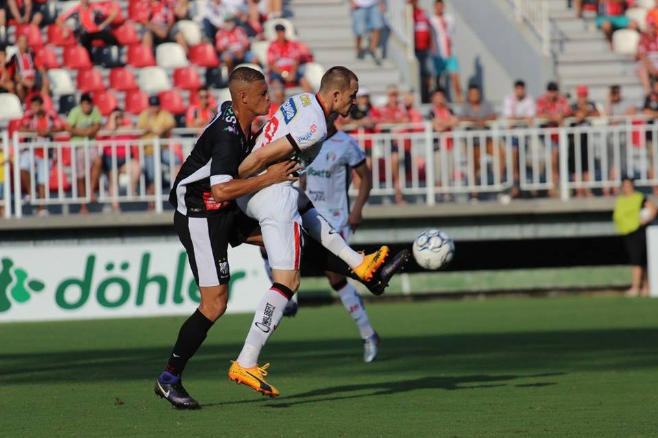 Joinville 0 x 2 Bragantino – Braga surpreende e vira líder na Série C