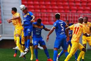 Brasiliense-DF 0x1 Iporá-GO - Goianos fazem história e vencem na estreia de Lúcio