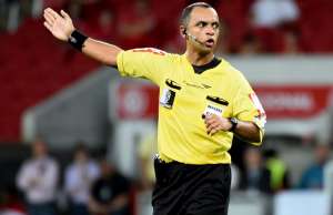 Fifa divulga árbitros de vídeo para Copa e lista conta com um brasileiro