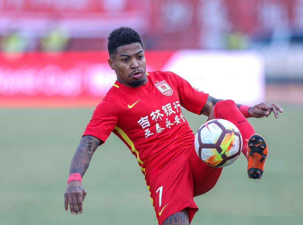 Marinho comemora triunfo sobre equipe de Hulk e Oscar na China e projeta sequência positiva no Chinês