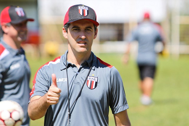 Série C: Léo Condé analisa mudanças táticas no empate do Botafogo