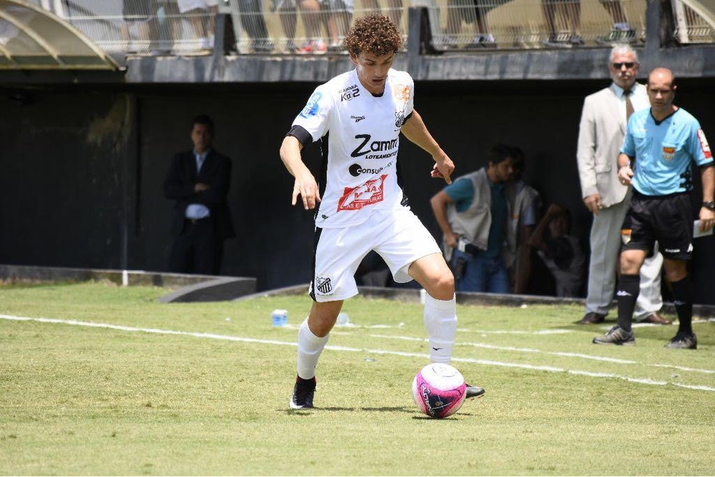 Série C: ‘Estamos mais confiantes’, diz lateral após segunda vitória do Bragantino