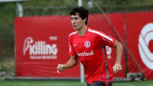 Volante do Internacional desperta interesso do futebol russo e italiano