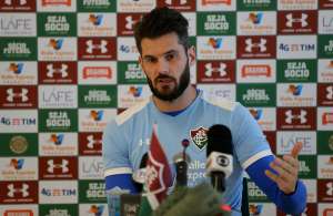 Júlio César destaca competitividade e sistema defensivo do Fluminense