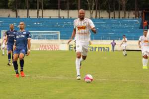 Série B: Com suspensão de Lincom, Vila Nova anuncia Felipe Silva