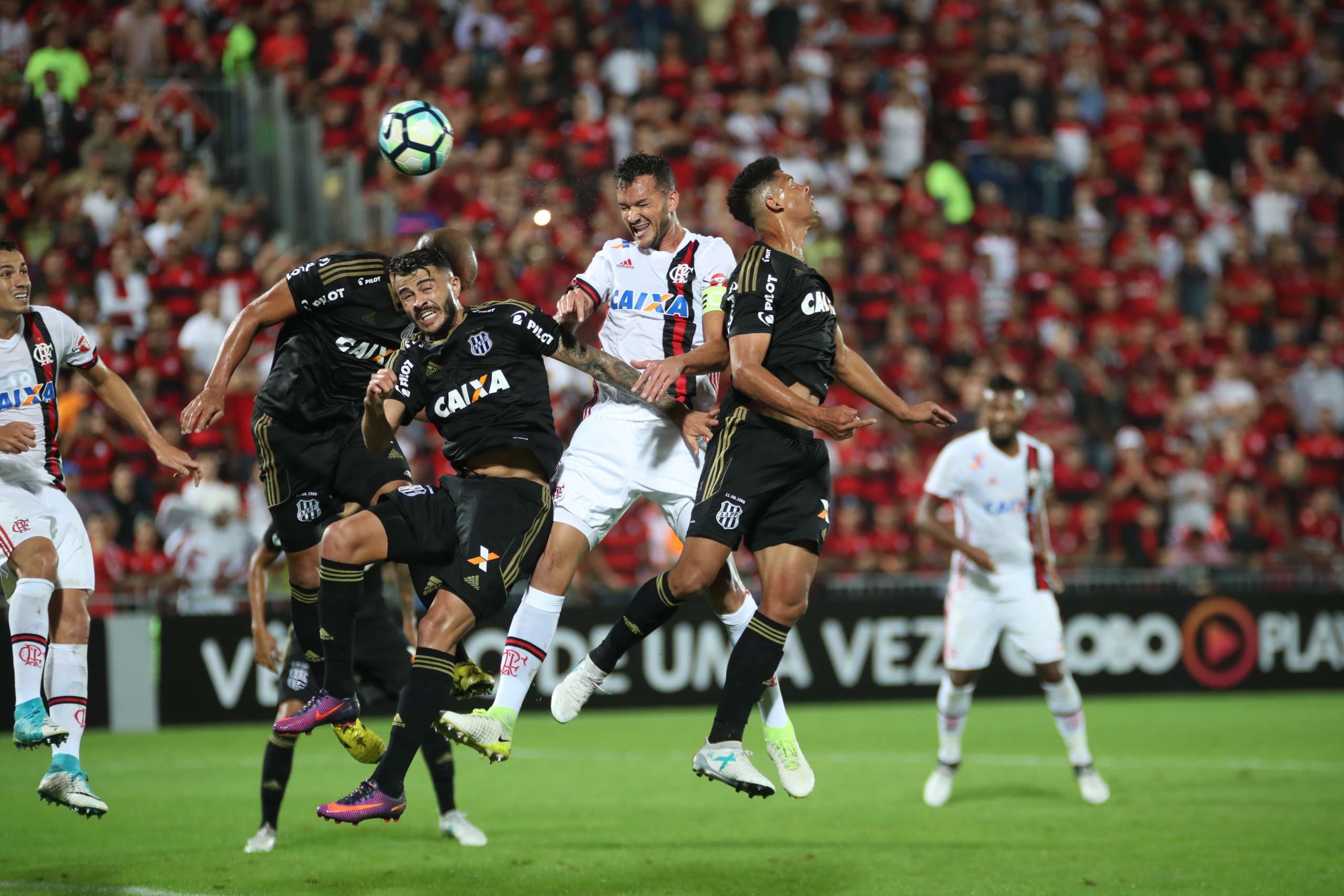 Atlético-MG e Flamengo chegam mais cotados para as oitavas da Copa do Brasil