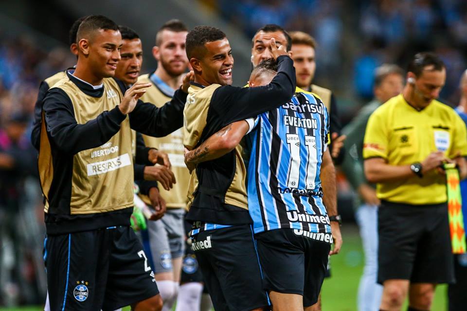 Libertadores: Renato celebra goleada e vê Grêmio em ‘lua de mel’ com a torcida