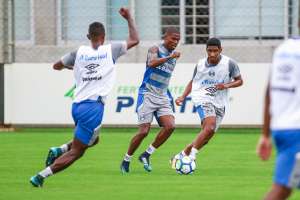 Maicosuel se destaca e Michel volta a ser testado na zaga do Grêmio