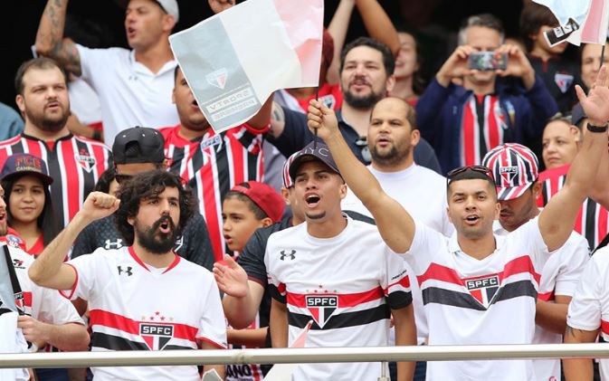 Campanha pede que são-paulinos tratem jogo da Sul-Americana como Libertadores