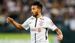 Clayson vai passar por artroscopia e desfalcará o Corinthians por seis semanas