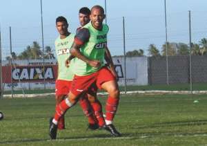 Série B: Contratado em fevereiro, atacante é relacionado e pode estrear pelo CRB