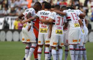 Com Nenê e Arboleda, São Paulo avança na preparação para enfrentar o Atlético-MG