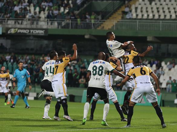 Oeste x Coritiba - Em Barueri, Coxa vai engatar a terceira na Série B?