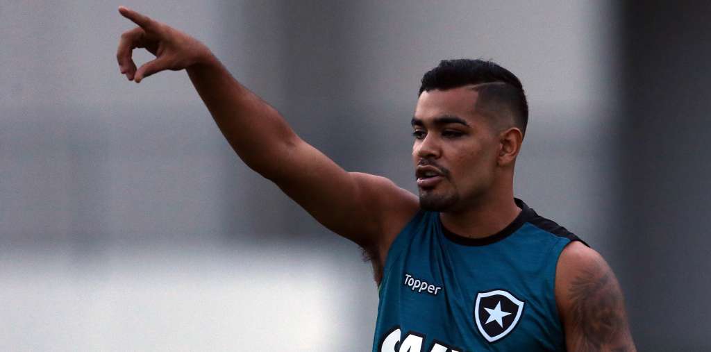 Brenner pede atenção diante do Cruzeiro