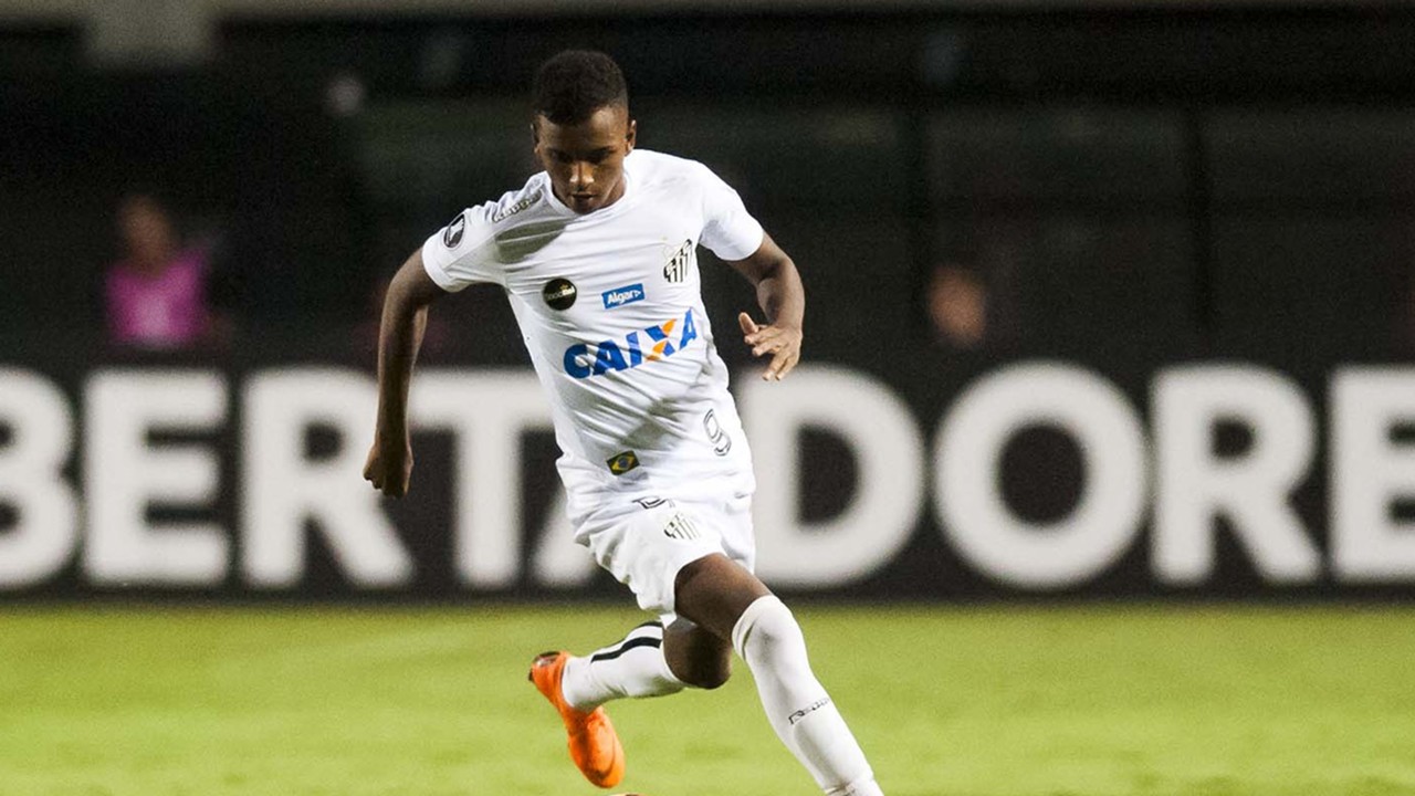 Peres descarta negociação e espera que Rodrygo fique ao menos 3 anos no Santos