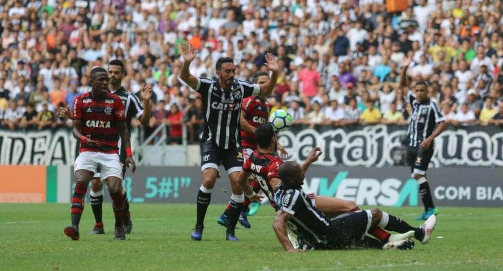 Pressionado, Ceará conta com retorno de Ricardinho contra o Corinthians