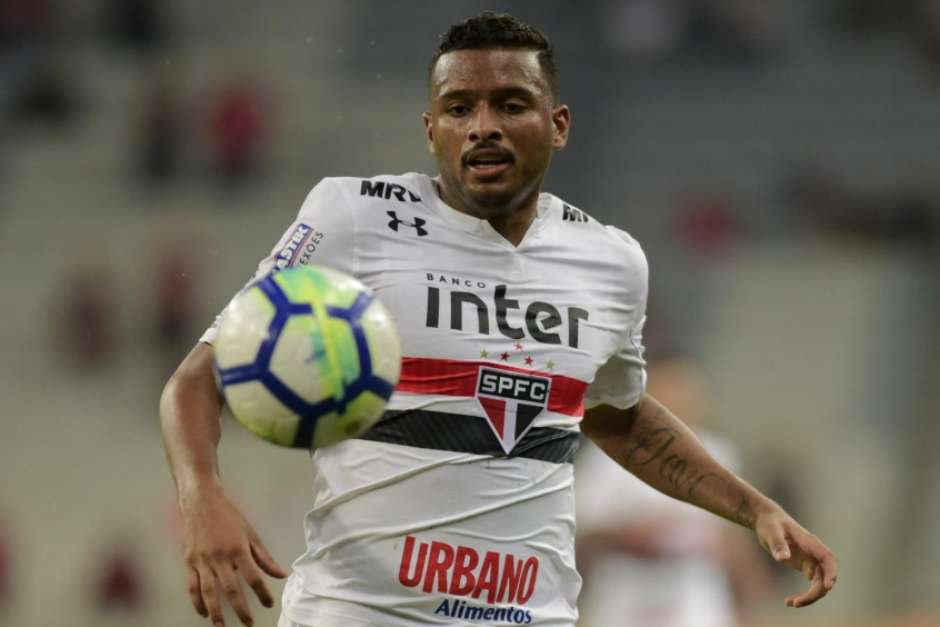 Com volta de Reinaldo, São Paulo divulga relacionados para encarar o Atlético-MG