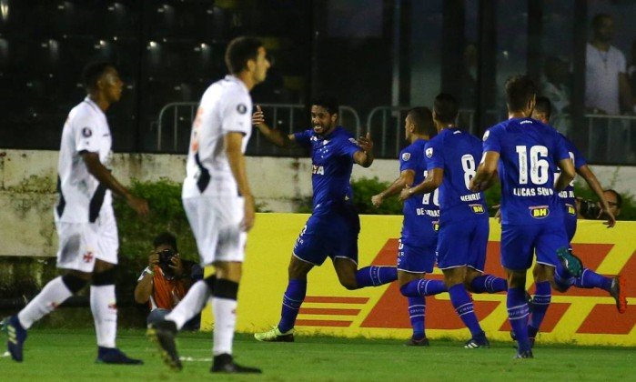 Goleadas na Libertadores embalam Cruzeiro em busca da 1ª vitória no Brasileirão