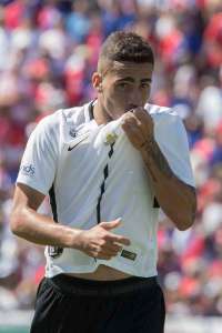 'Arbitragem tem medo de apitar a favor do Corinthians', diz Gabriel