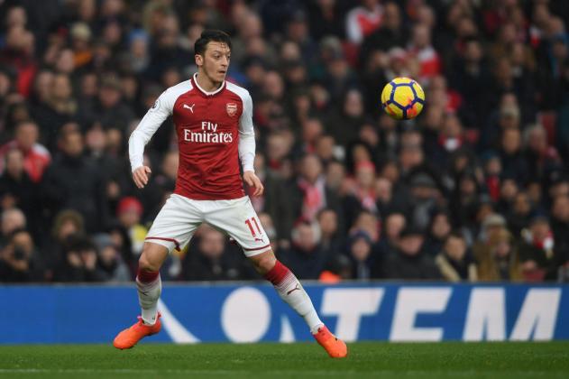 Copa do Mundo: Özil revela lesão nas costas, mas diz que estará pronto